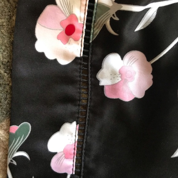 SOLD - Floral Robe - Picture 2 of 2